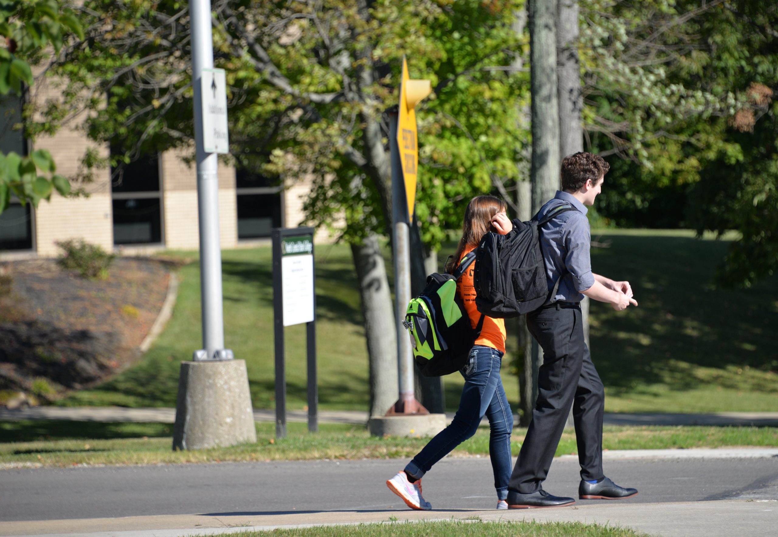 Admissions North Central State College   Students Fall Walk 0038 